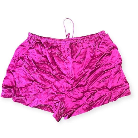 VICTORIA’S SECRET Women’s Fuchsia Pink Satin Embroidered Sleep Shorts Size Mediu - Picture 2 of 4